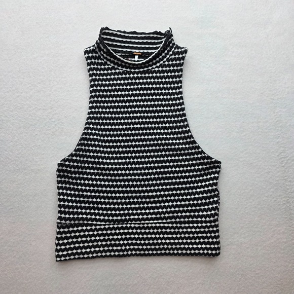 Free People Tops - Free People Womens XS TopMock‎ Neck Sleeveless Black White Geometric Textured
